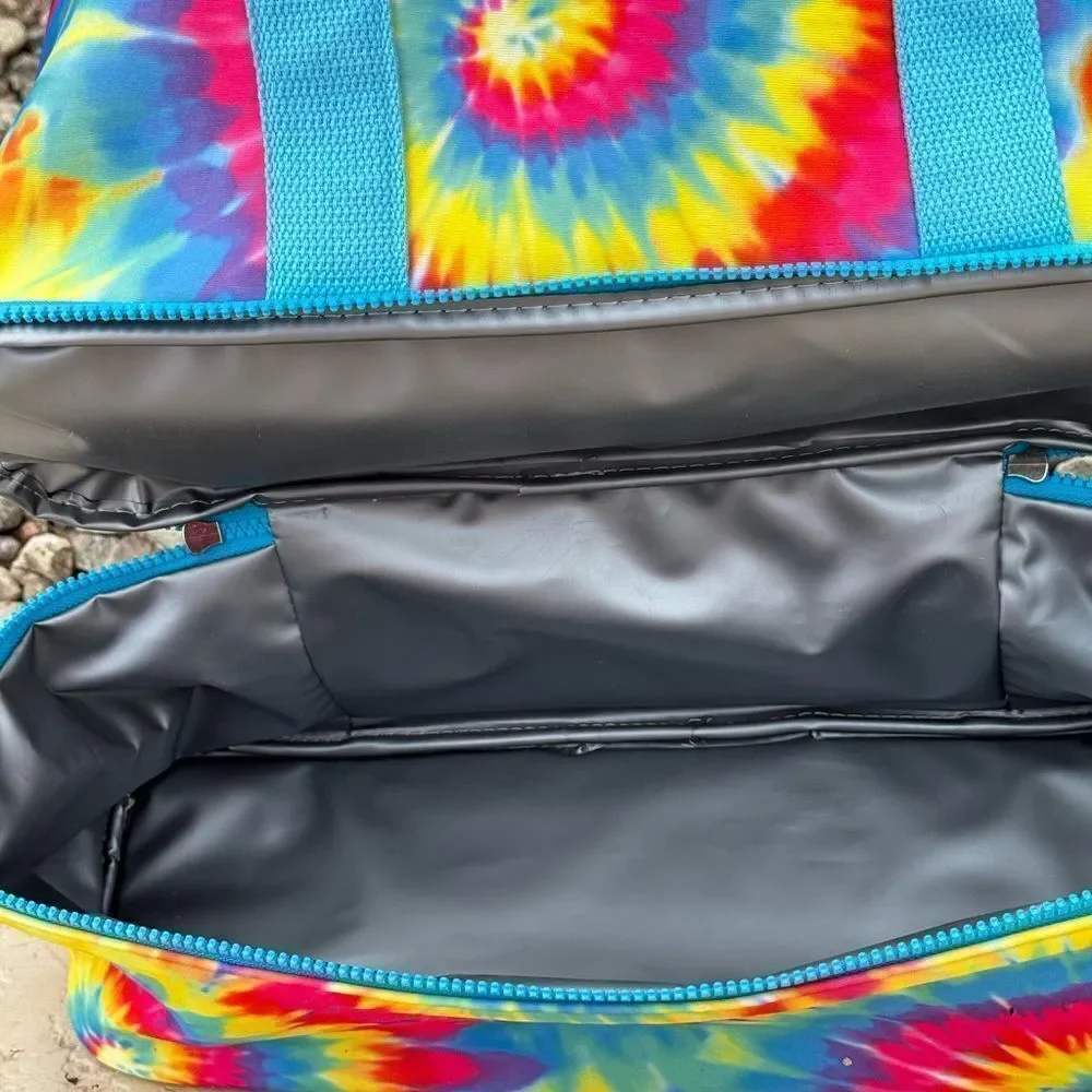 No Boundaries Colorful insulated Tie-Dye Beach-Tote Bag